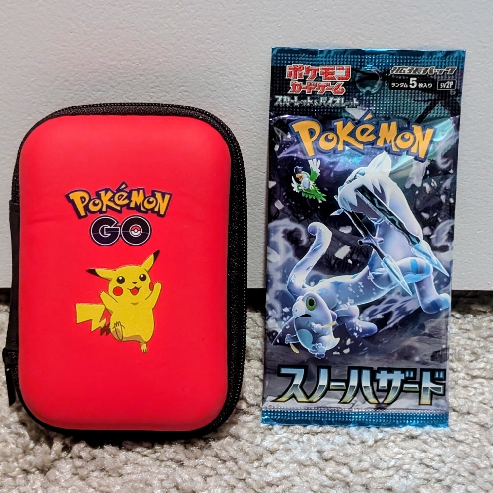 🟢⭐2/$25⭐New! Pokemon Pikachu Zippered Hard Case & Pack of Cards Cards